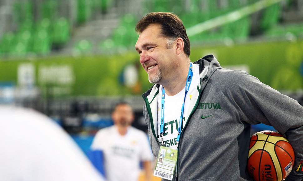 Arvydas Sabonis skirstė perdavimus aukštaūgiams