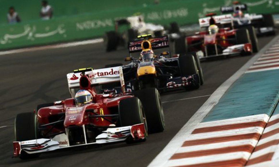 Paskutinių „Formulės 1“ lenktynių Abu Dabyje kadrai