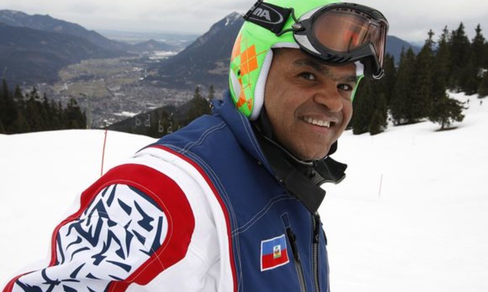 47-erių slidininko iš Haičio laukia istorinis debiutas planetos čempionate 
