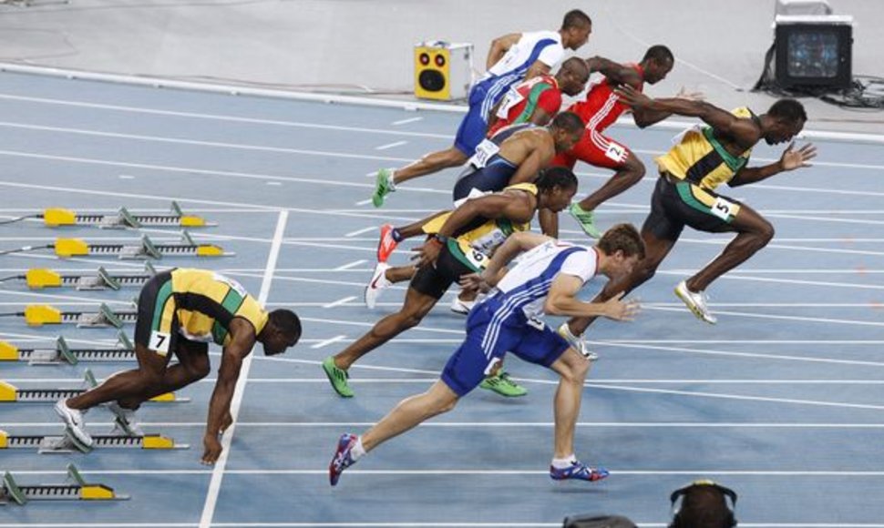 Usainas Boltas buvo diskvalifikuotas 100 metrų finale