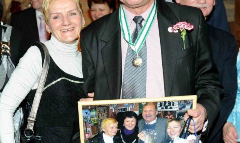 Greta jubiliejų mininčio Jono Grigo žinoma stajerė Regina Čiatiakova