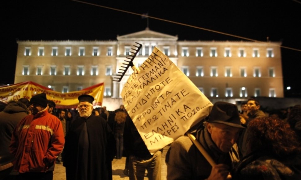Graikijojoje nesiliauja protestai