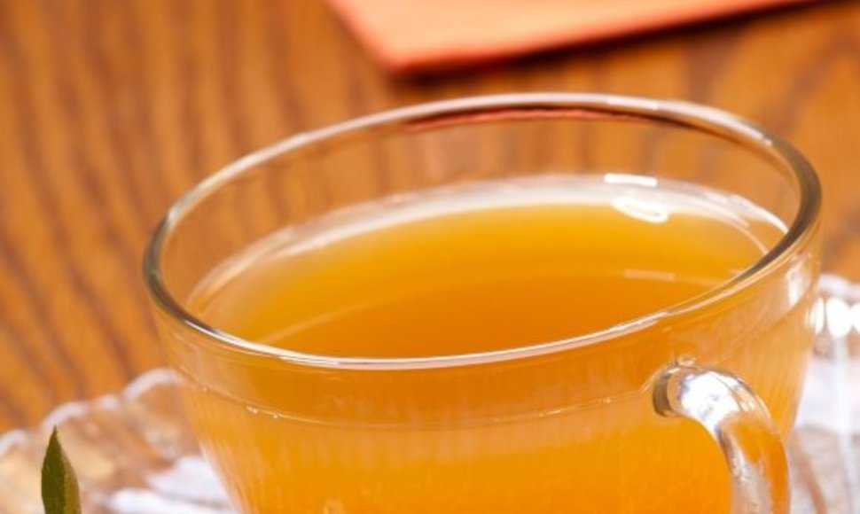 Jei kokteilis išėjo per tirštas, praskieskite jį apelsinų sultimis.
