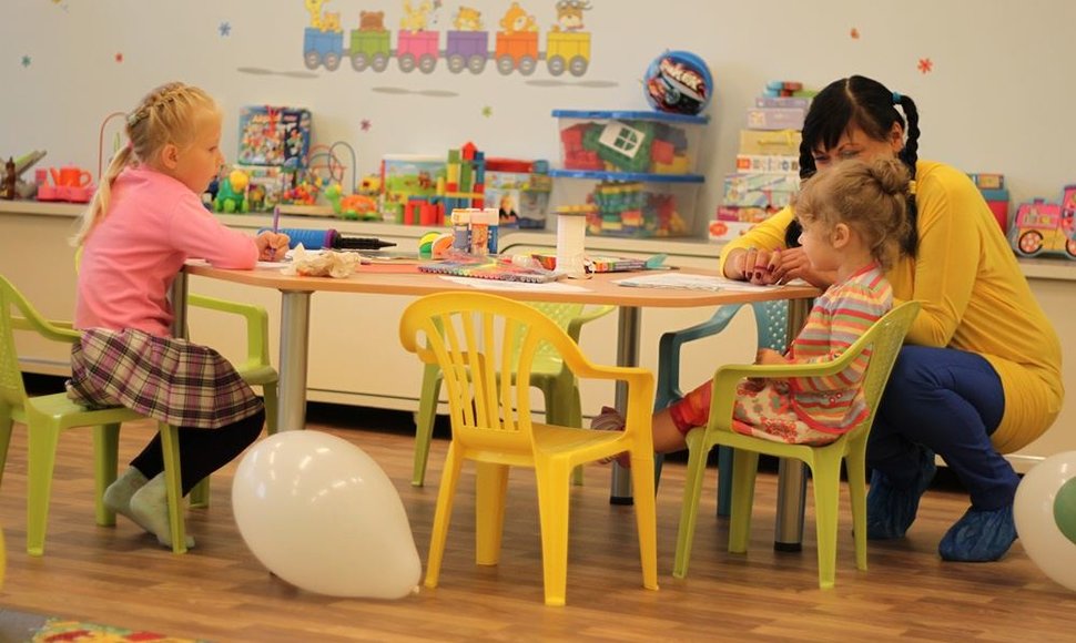 Sostinės Karoliniškių mikrorajone rugsėjo 1-ąją duris atvėrė vaikų dienos priežiūros centras „Vaiko šypsena“
