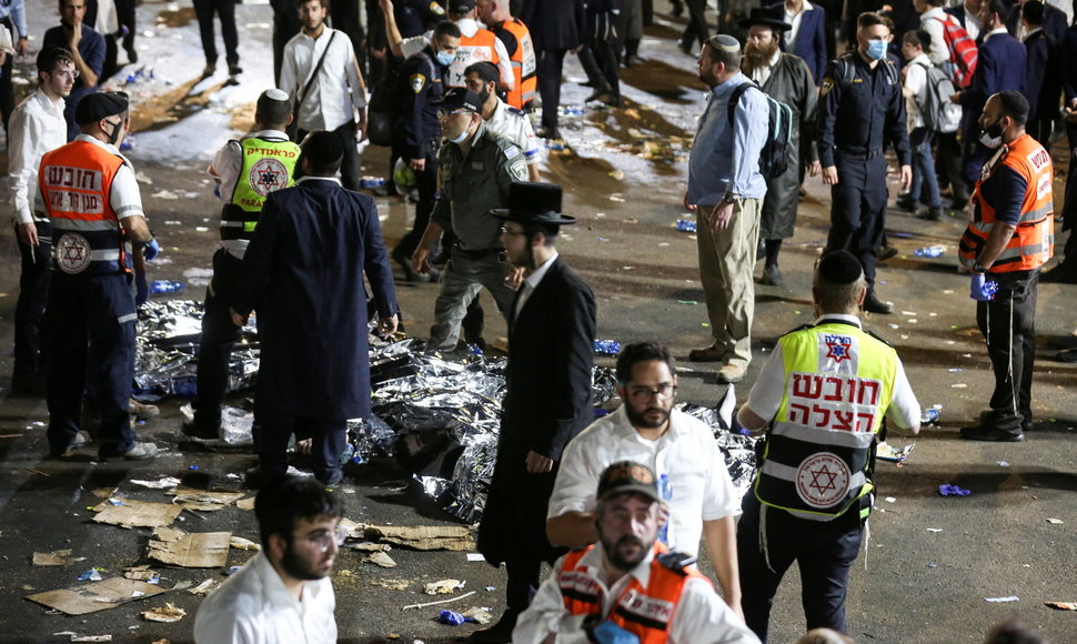 Izraelyje per religinį minėjimą žuvo dešimtys žmonių