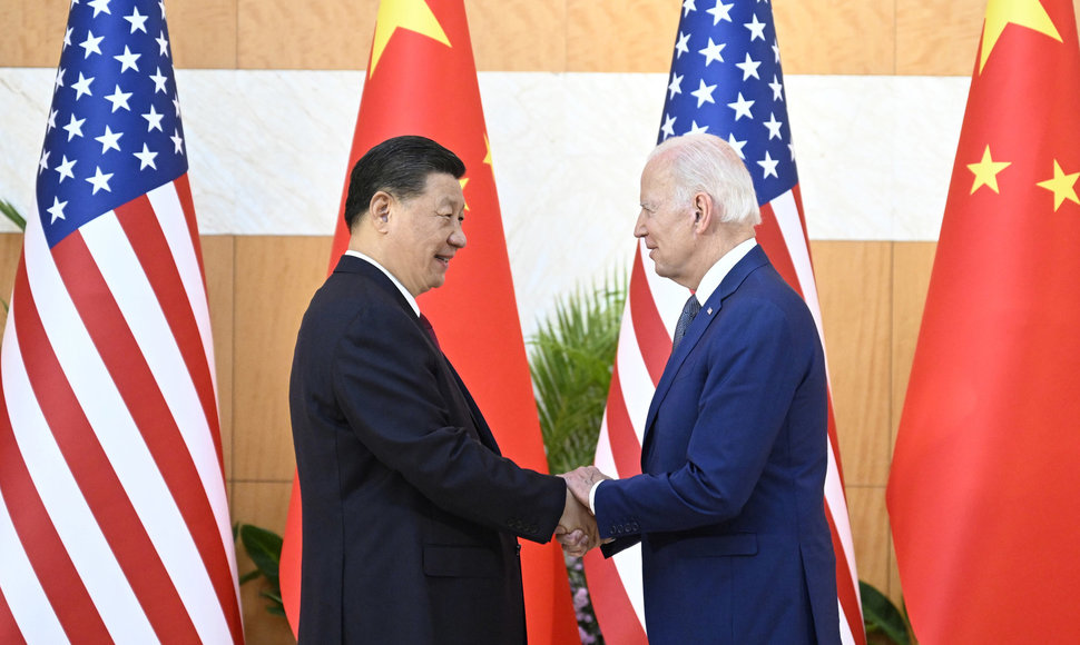 Xi Jinpingas ir Joe Bidenas