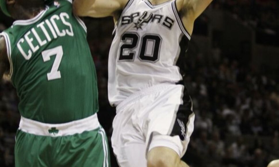 Manu Ginobili prieš Jermaine'ą O'Neal'ą