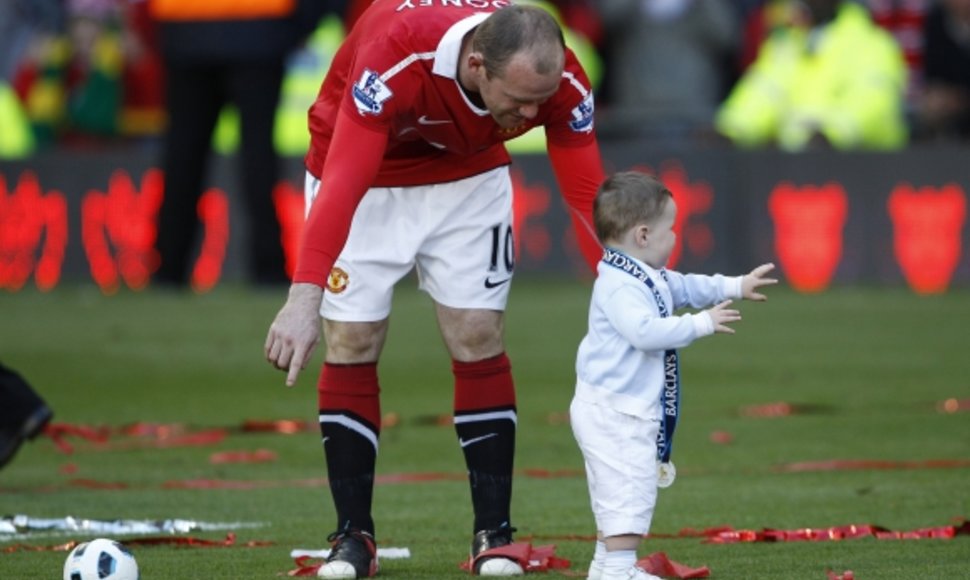 Wayne'as Rooney su sūnumi Kajumi
