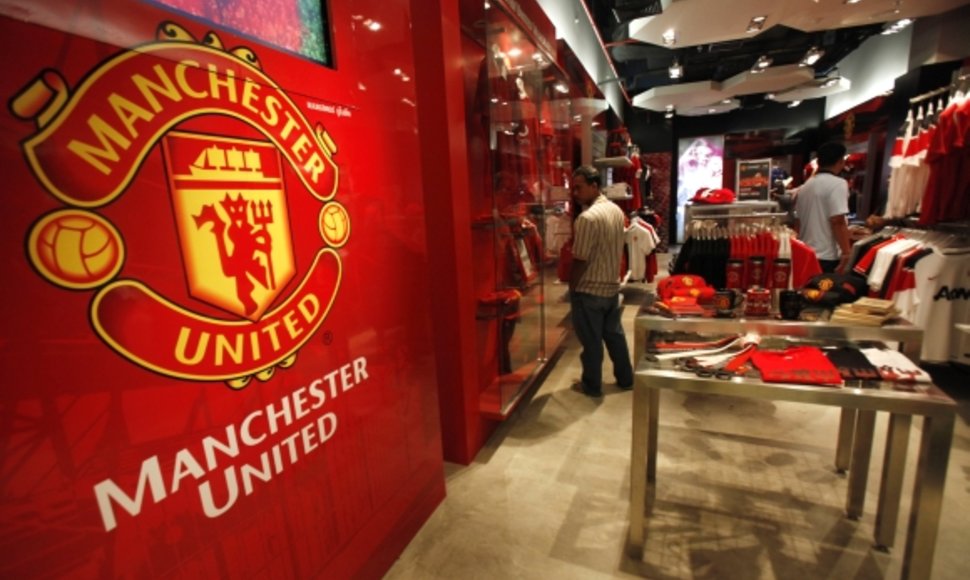 „Manchester United“ suvenyrų parduotuvė
