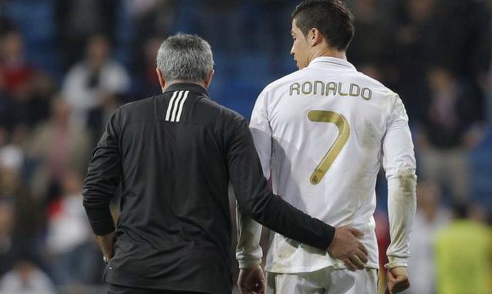 Jose Mourinho ir Cristiano Ronaldo