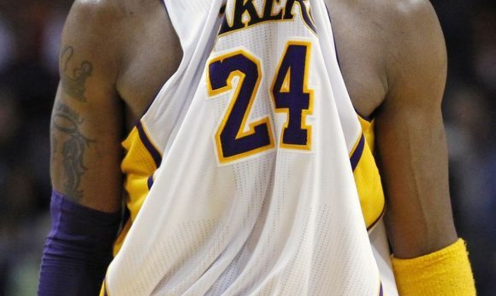 D.Wade'as ir L.Jamesas vedė „Heat“ į pergalę prieš „Lakers“ su Kobe Bryantu