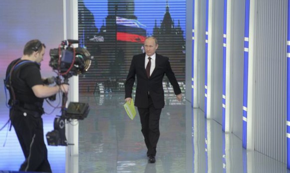 Ketvirtadienį Vladimiras Putinas 10 kartą kreipėsi į liaudį per TV