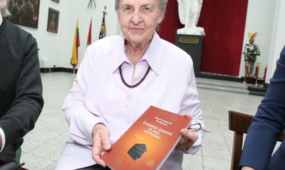J.Statkutė-Rosales kauniečiams pristatė stulbinančių atradimų kupiną knygą apie lietuvių ir kitų baltų genčių praeitį.     
