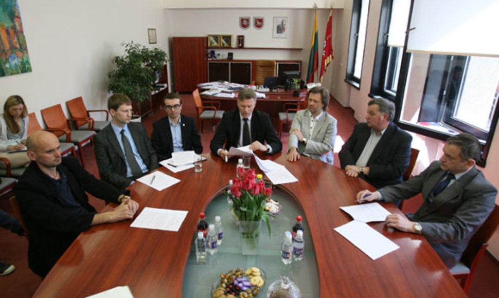 Kauno valdančiosios koalicijos partneriai pradėjo nesutarti  svarbiais klausimais.