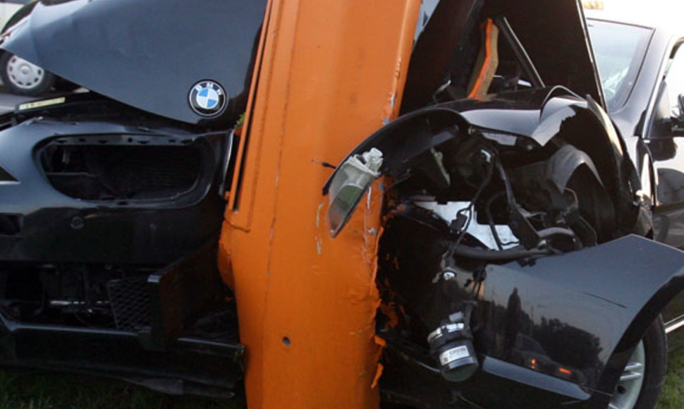 Šią vasarą, liepos pradžioje BMW buvo avarijos kaltininku Vilijampolėje, tuomet nukentėjo tik tiltas. 