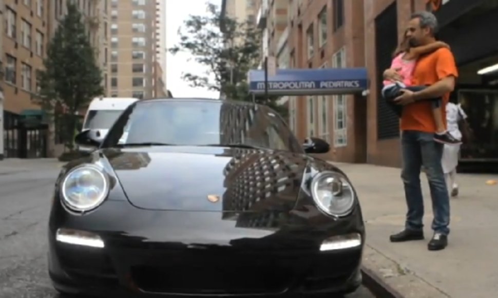 „Porsche“ vaizdo siužetas „Everyday Magic“ (Kristinos Woo)