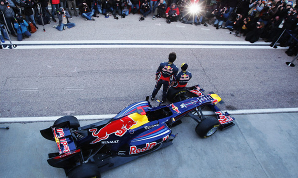 „Red Bull Racing“ bolidas RB7