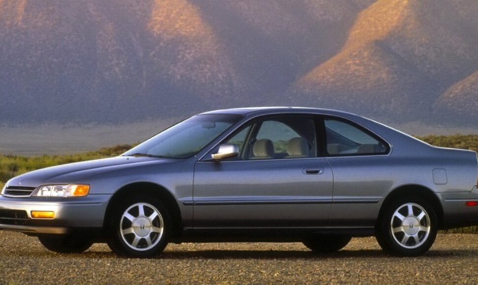 Nr. 1: „Honda Accord“, 1995 m.