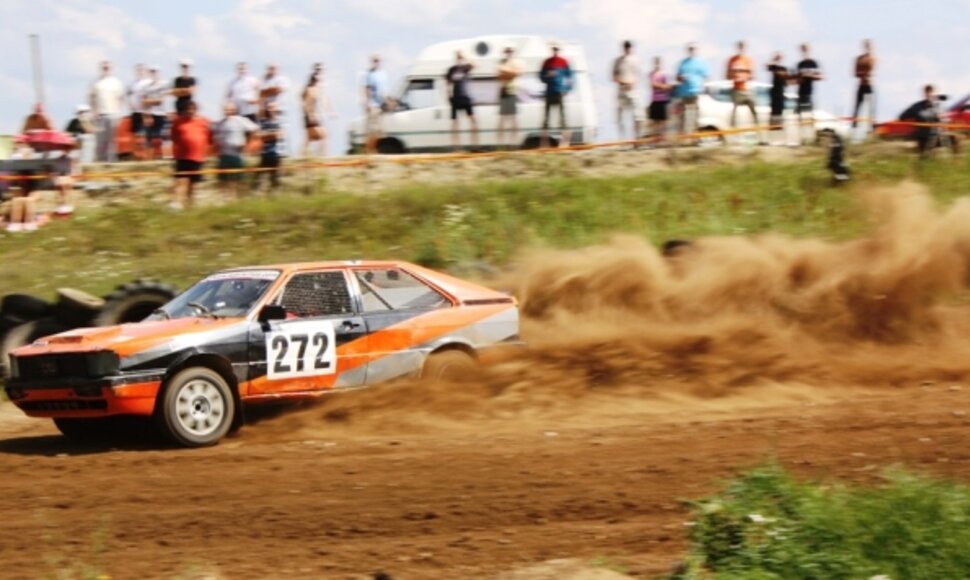 Autokroso varžybos Rimučių kaime