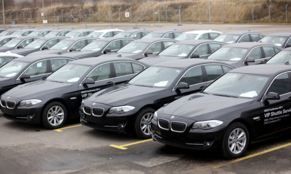 ESBO sesijos dalyviams skirti automobiliai