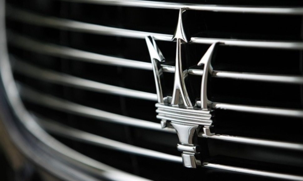 2. Maserati logo