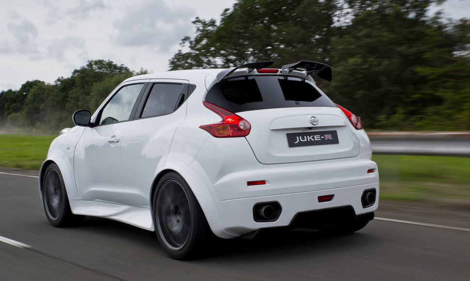 „Nissan Juke-R“