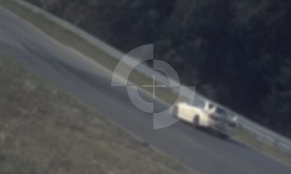 „Sinex“ vaizdo siužetas apie „Fast Lap“ lenktynes