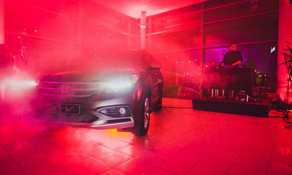 „Honda CR-V“ pristatymas „Nippon Auto“ salone
