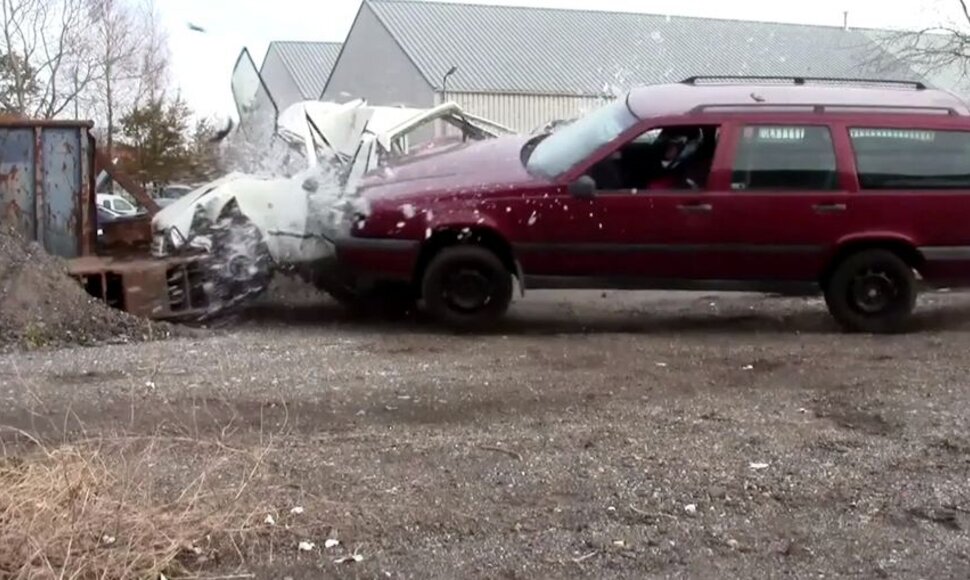 Bandomas „Volvo 850“ patvarumas