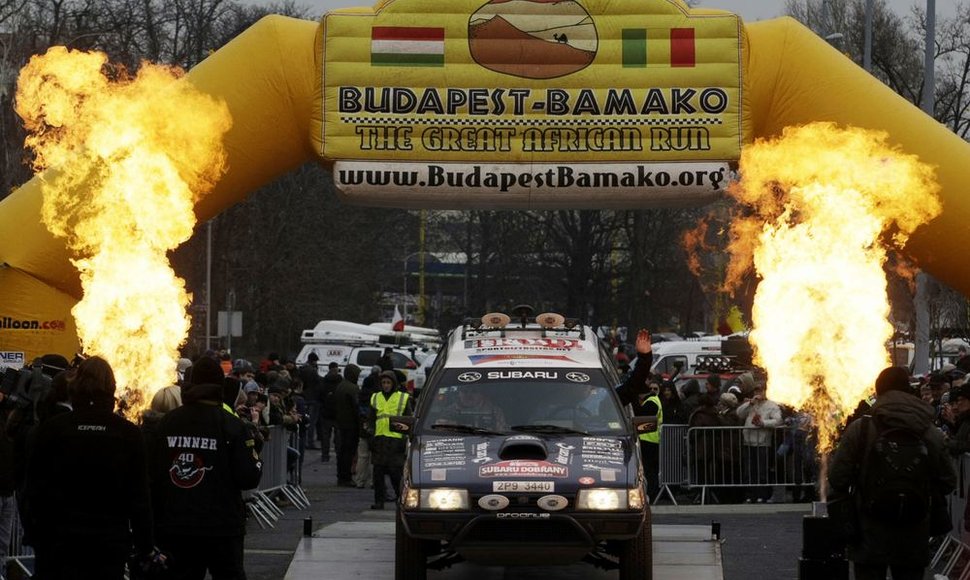 Budapeštas-Bamakas ralio startas