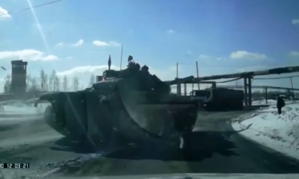 Tankas Rusijoe gatvėje