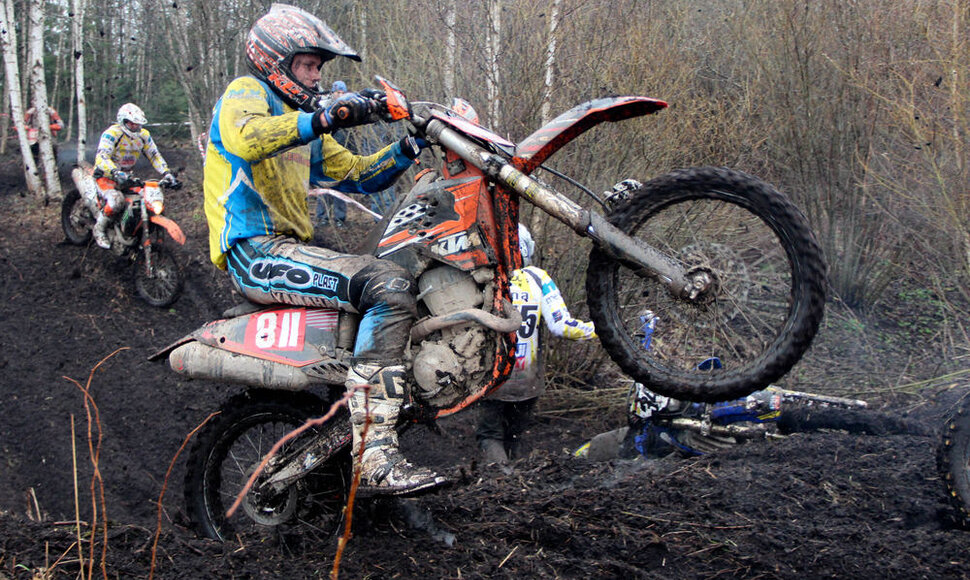 Motociklų &bdquo;Cross country&ldquo; varžybos Biržų raj., Paąžuolės žvyro karjere