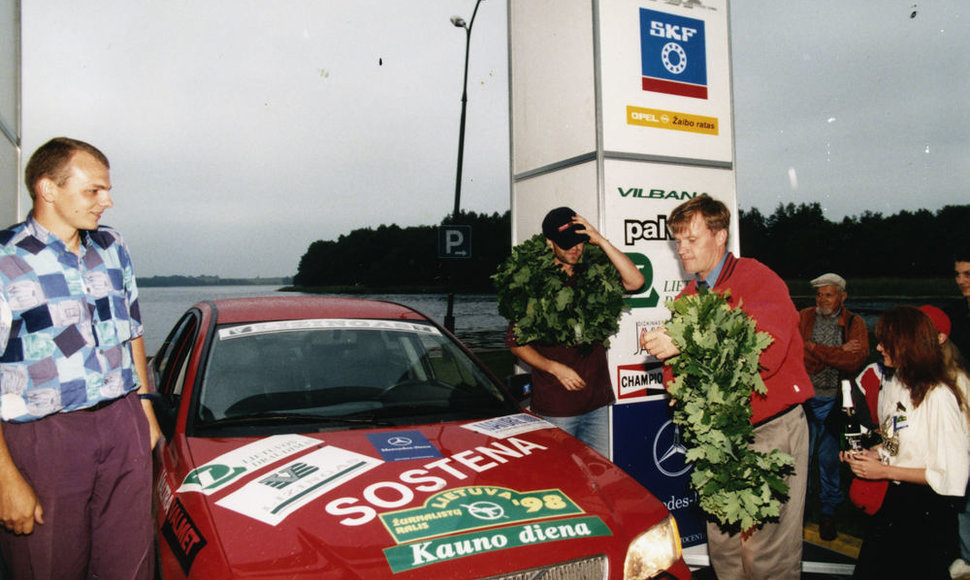 R. Gabartas teigia, jog ir dabar mena tą ąžuolų vainiko, kurį po pergalės 1998 m. jam uždėjo legendinis T. Makkinenas, kvapą