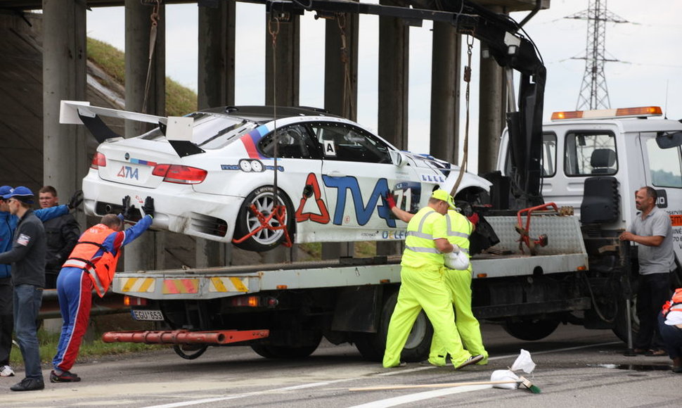 „TVA Racing“ BMW M3 avarija
