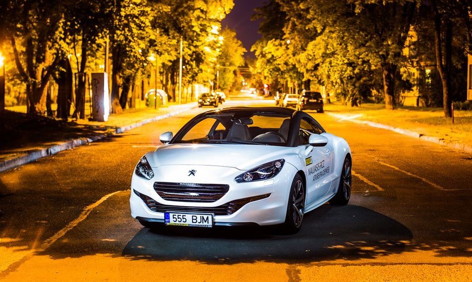 „Peugeot RCZ“