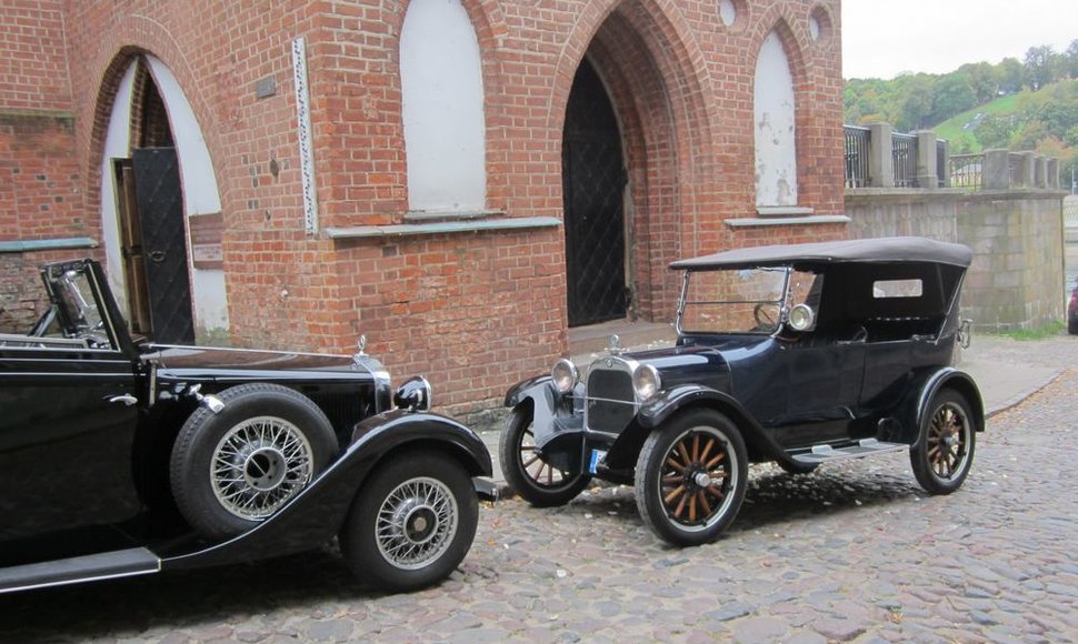 Istoriniai automobiliai