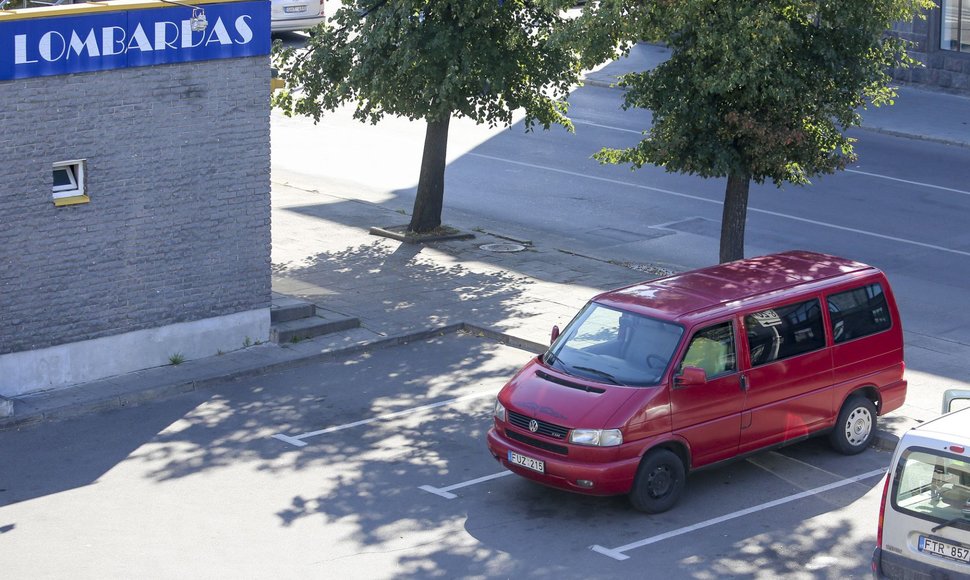 Galimai nelegalių vežėjų mikroautobusas