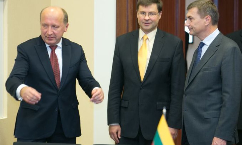 A.Kubilius, V.Dombrovskis ir A.Ansipas.