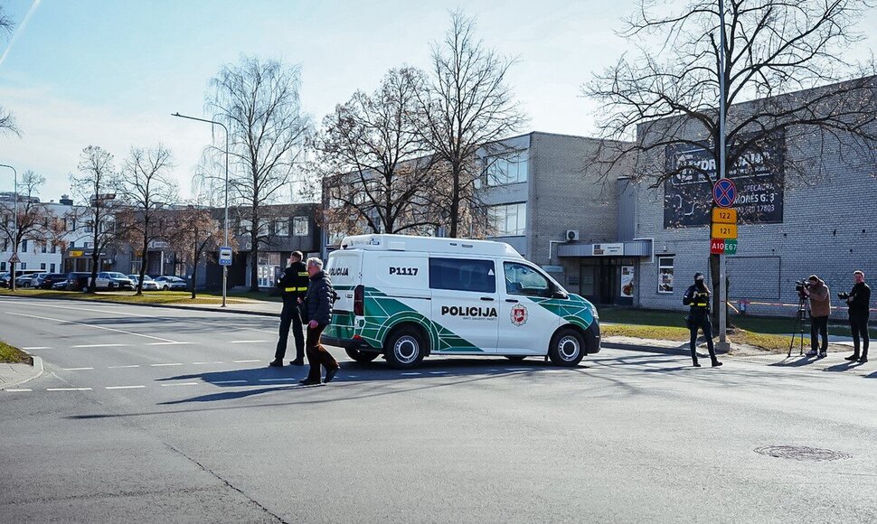Iš policijos komisariato buvo evakuoti žmonės