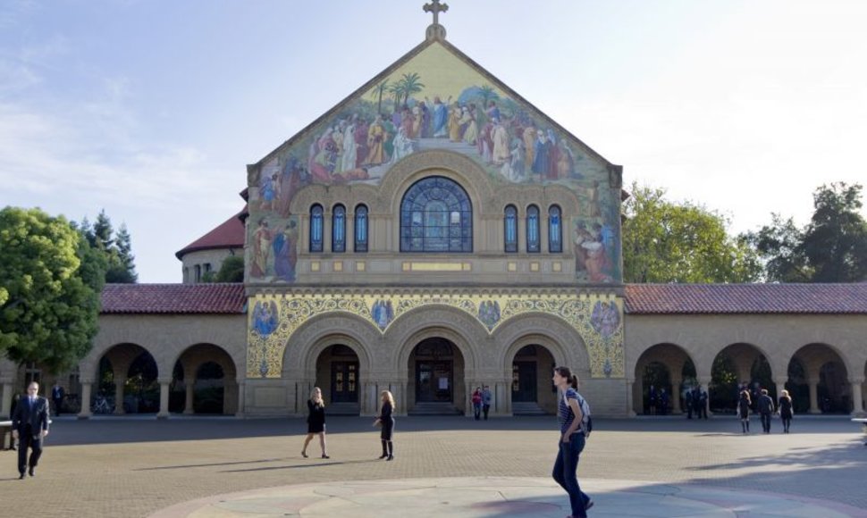 Memorialinė bažnyčia Stanfordo universiteto studentų miestelyje, kurioje buvo pagerbtas Steve'as Jobsas