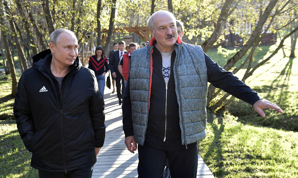 V.Putinas apsilankė Baltarusijos prezidento A.Lukašenkos tėviškėje