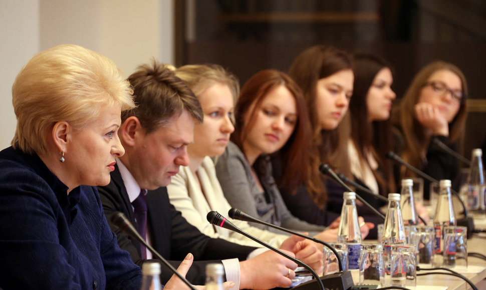 Dalia Grybauskaitė susitiko su ekonomiką studijuojančiais studentais
