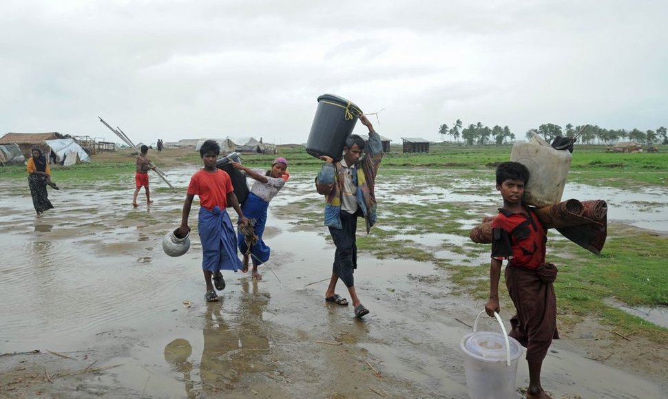 Bangladešą pasiekė ciklonas