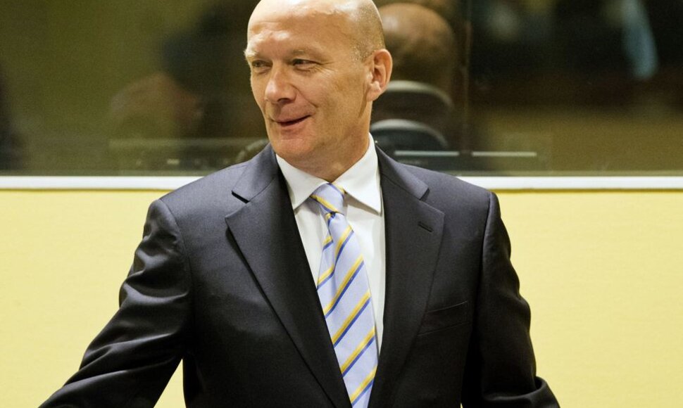 Jadranko Prličius buvo 1992-1995 metų etninį konfliktą pietų Bosnijoje atsiradusios Kroatų Herceg Bosnos Respublikos, kurios nepripažino tarptautinė bendruomenė, premjeras.