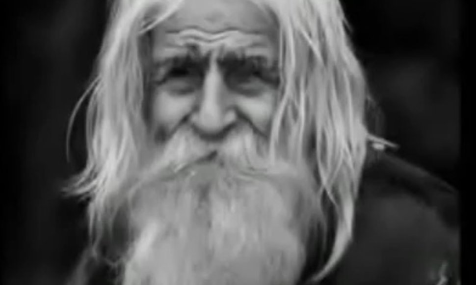 98 metų Dodbri Dobrevas vadinamas „šventuoju“, „angelu“ arba tiesiog „seneliu Dobri“.