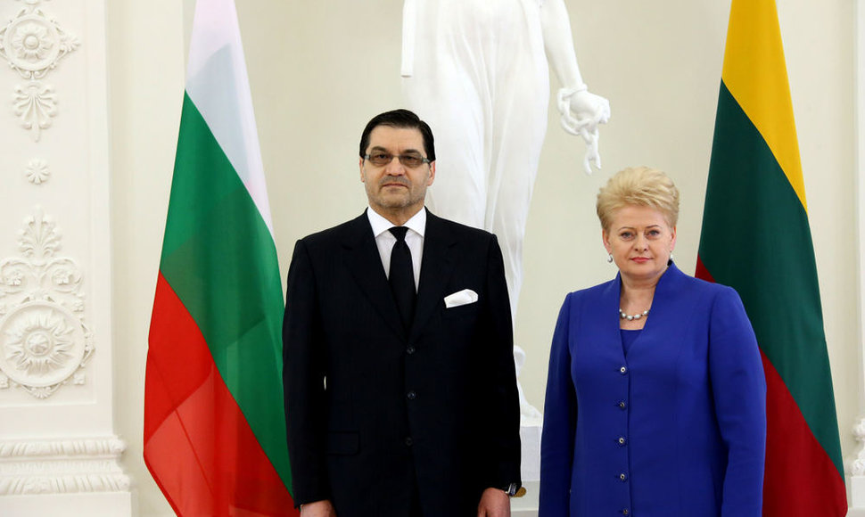Lietuvos Respublikos Prezidentė Dalia Grybauskaitė priėmė Bulgarijos ambasadoriaus Vasilijaus Takevo skiriamuosius raštus.