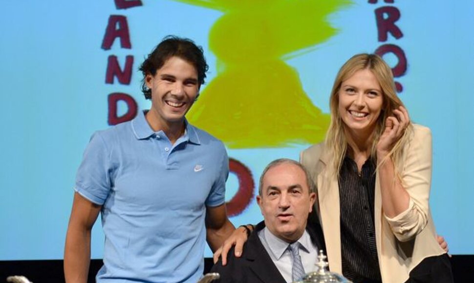 &bdquo;French Open&ldquo; burtų traukimo ceremonijoje Rafaelis Nadalis dalyvavo kartu su Marija &Scaron;arapova