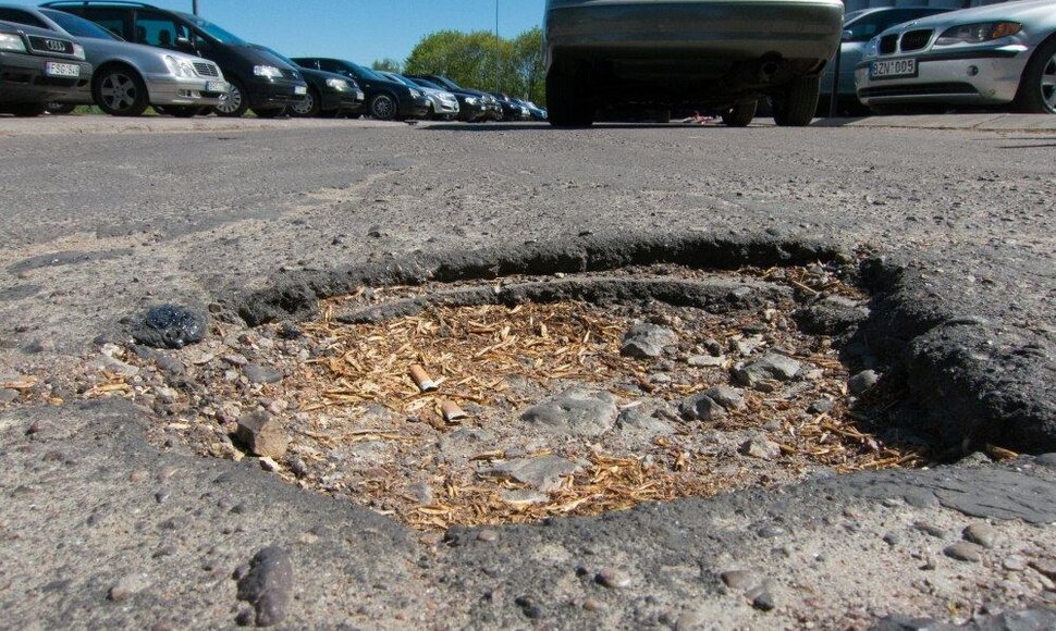 Vilniaus gatvės šiais metais nebus geresnės.