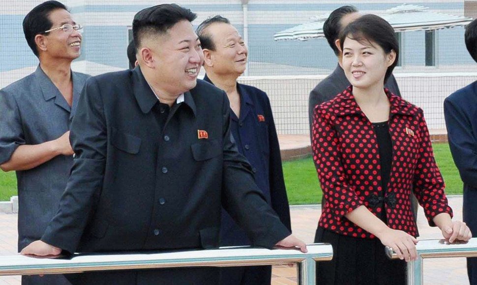 Kim Jong-Unas su žmona