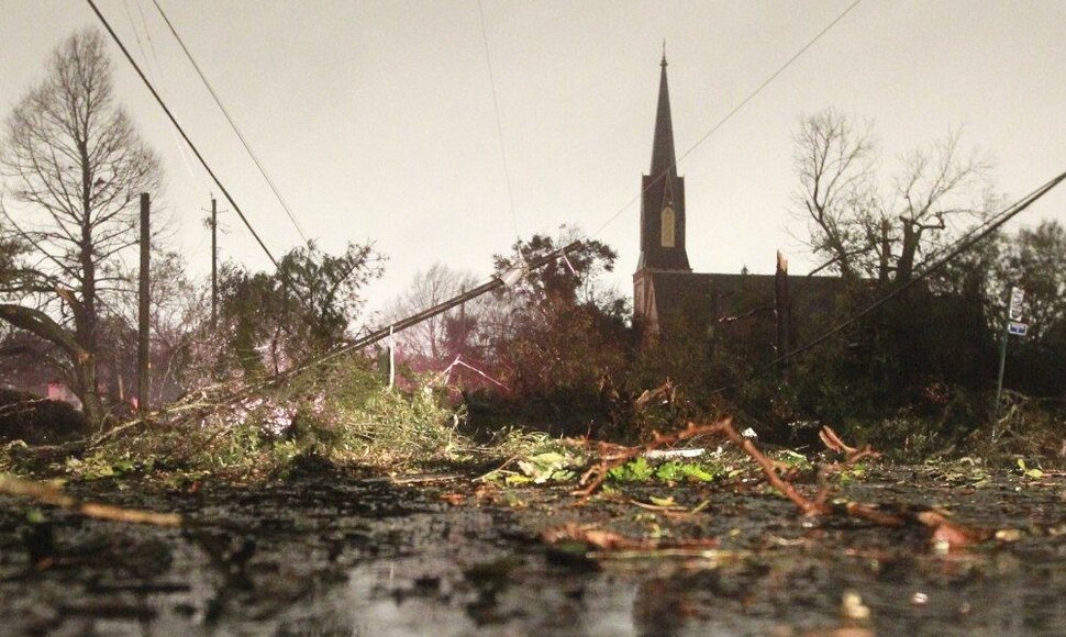 Gamtos stichijos padariniai Alabamoje.